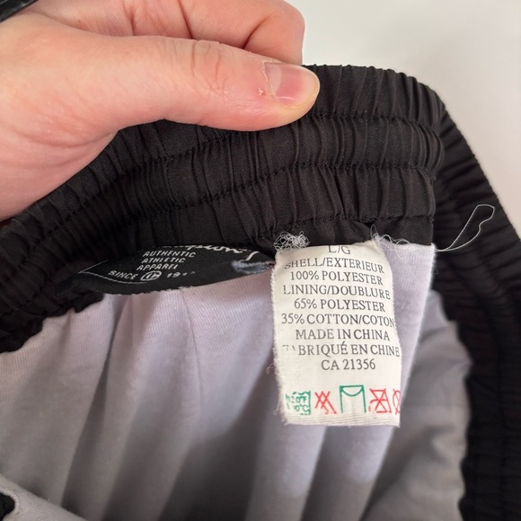 🎉4/30$🎉 Champion Black Cargo 3/4 Pants - Large 🖤 - Picture 4 of 4